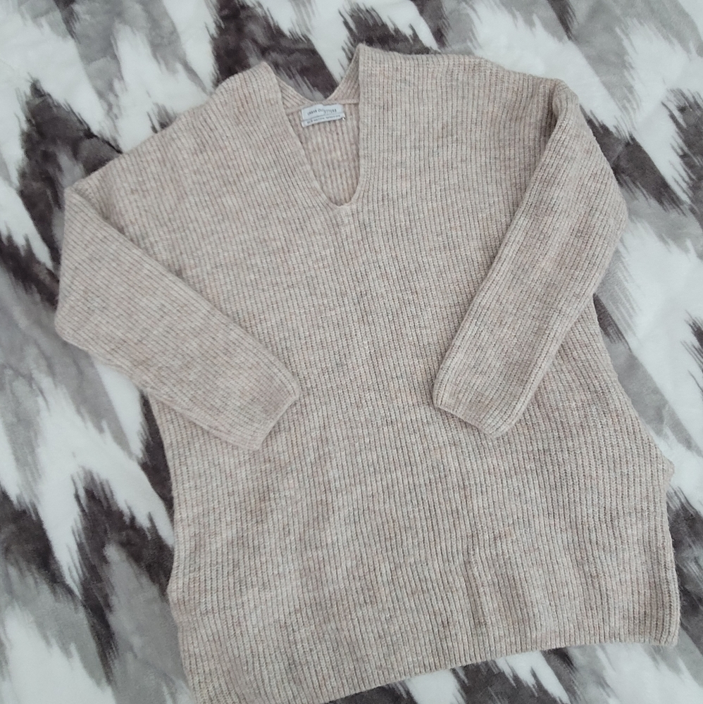 Urban Outfitters Beige V Neck Sweater With Pockets
